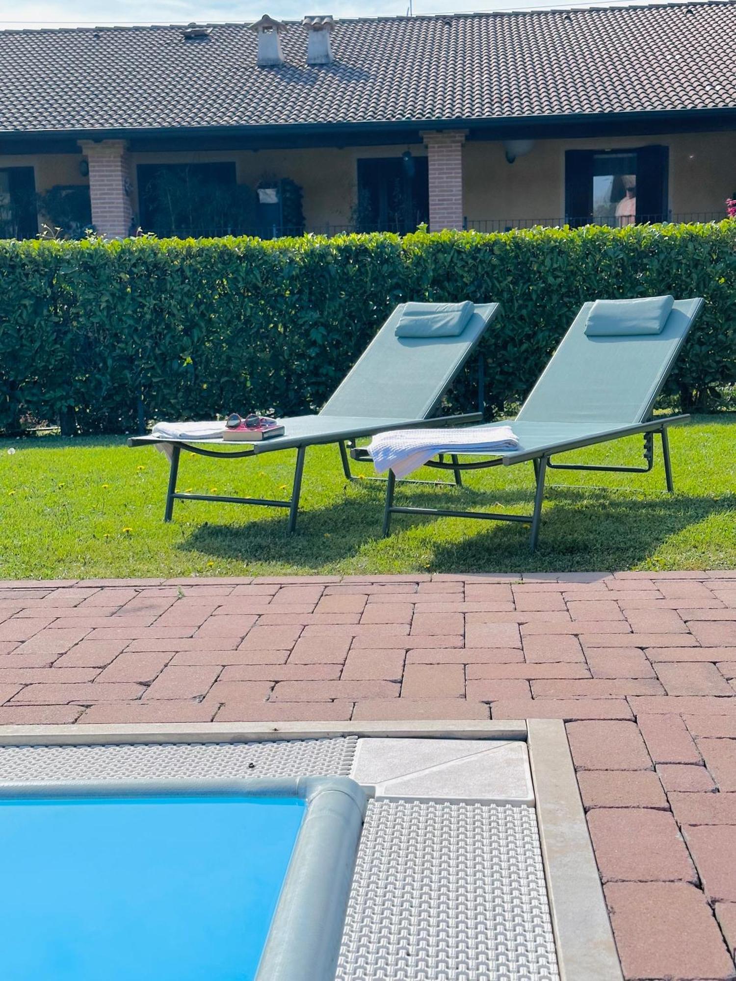 Apartamento Al Cascinale Peschiera Del Garda Exterior foto
